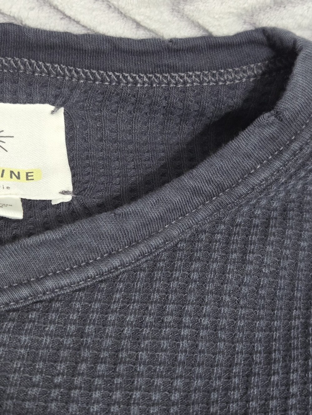 OFFLINE By Aerie Waffle Henley T-Shirt Charcoal Washed Size M - Picture 4 of 11